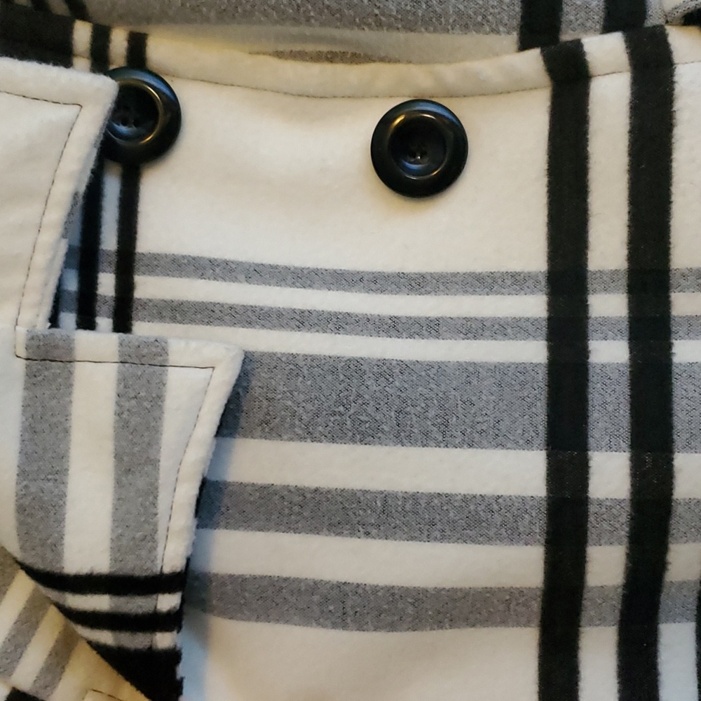 Patterned Winter Coat - image 4